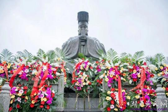 梅里祭祖感想诗三则