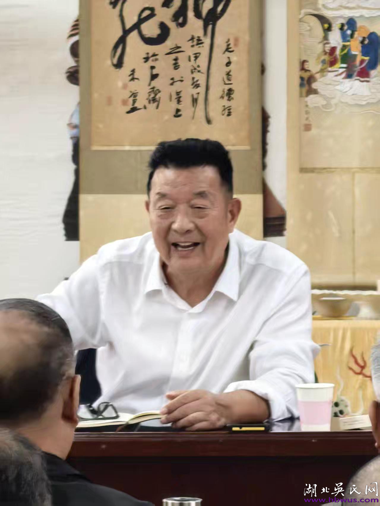 薪火永续   族运昌隆——湖北吴氏庆余堂共商重阳祭祀与家族未来 薪火永续   族运昌隆——湖北吴氏庆余堂共商重阳祭祀与家族未来