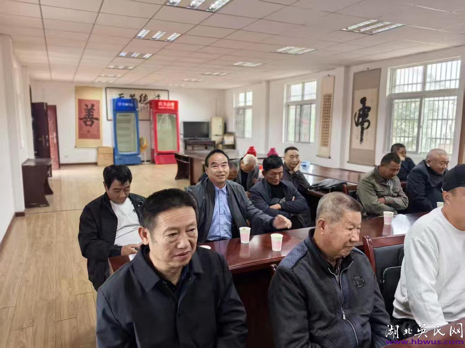薪火永续   族运昌隆——湖北吴氏庆余堂共商重阳祭祀与家族未来 薪火永续   族运昌隆——湖北吴氏庆余堂共商重阳祭祀与家族未来