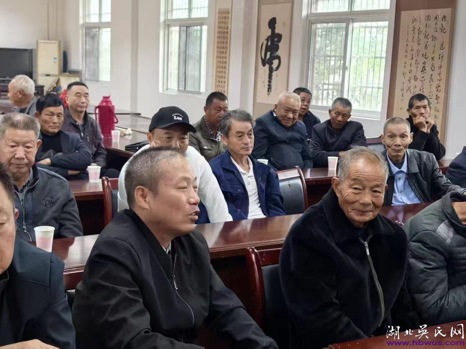 薪火永续   族运昌隆——湖北吴氏庆余堂共商重阳祭祀与家族未来 薪火永续   族运昌隆——湖北吴氏庆余堂共商重阳祭祀与家族未来