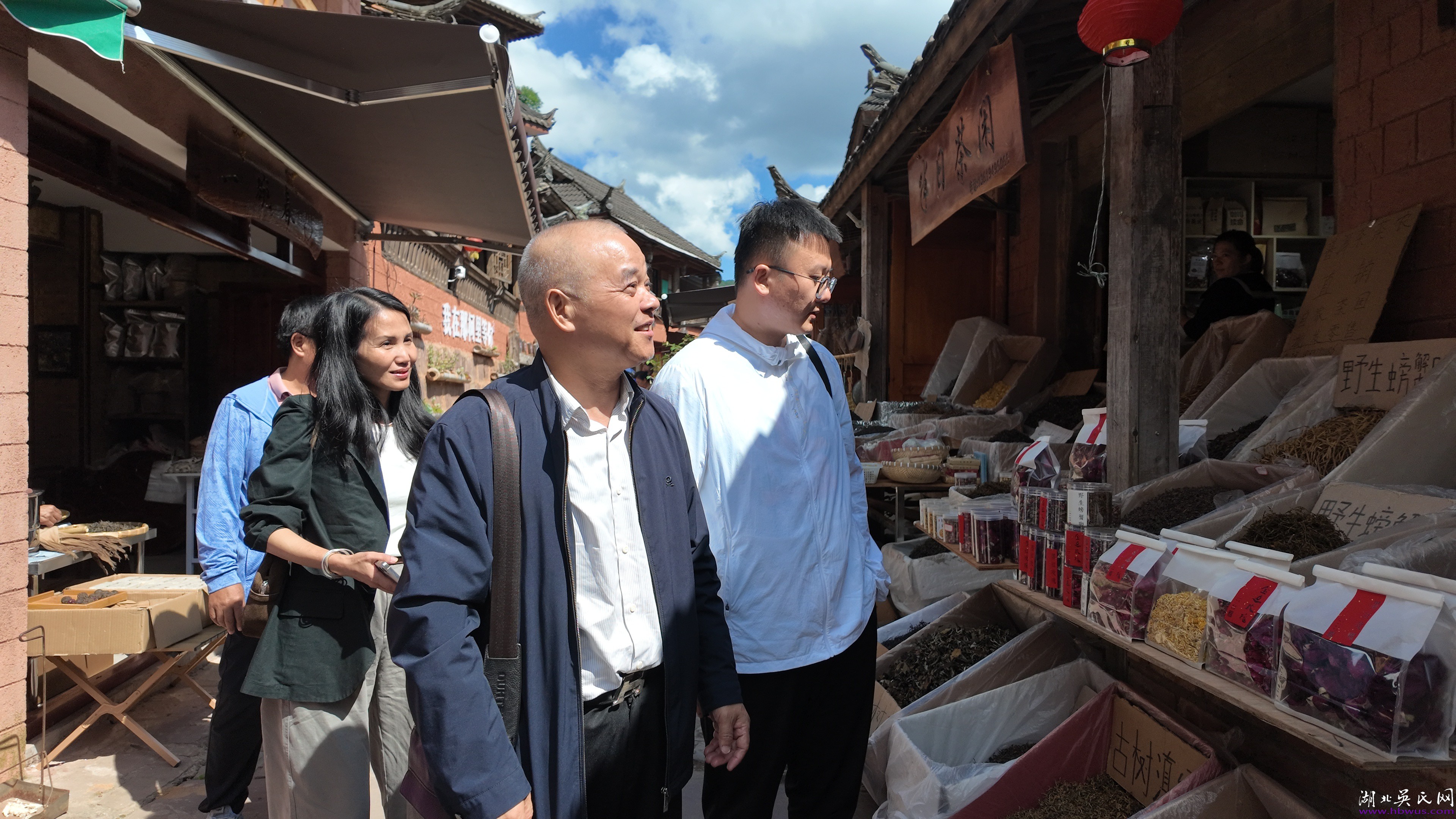 “中国作家驻村计划”走进普洱 “中国作家驻村计划”走进普洱